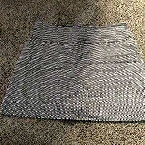 New never worn mini skirt athletic fit dri fit comfort